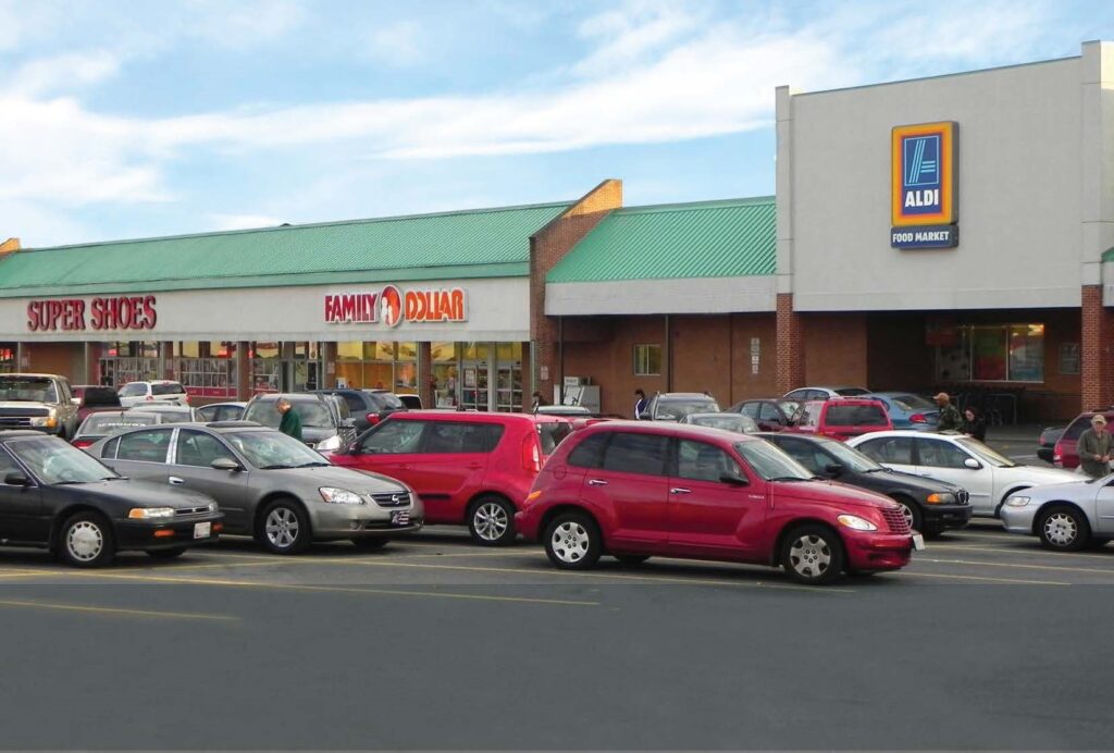 HAGERSTOWN SHOPPING CENTER — sold by Neuman Commercial Group, Hagerstown, Maryland